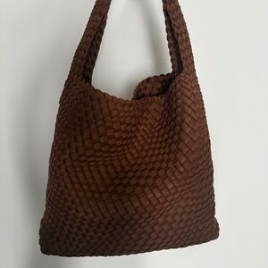 Neoprene shoulder bag